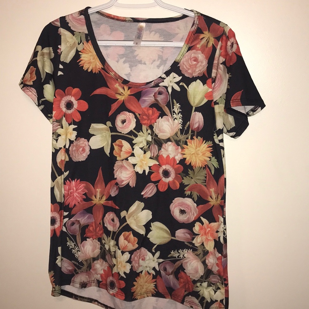 LuLaRoe Small Classic T floral